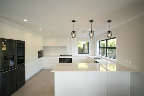 Photo of property in 18 Prestbury Grove, Churton Park, Wellington, 6037