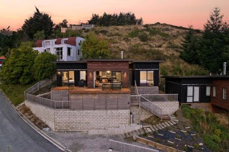 Photo of property in 15a Mackinnon Terrace, Sunshine Bay, Queenstown, 9300