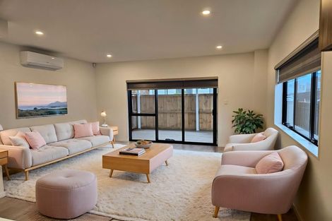 Photo of property in 2 Faithful Drive, Karaka, Papakura, 2113