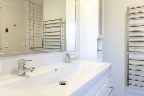 Photo of property in 3 Te Hepera Street, Waipahihi, Taupo, 3330