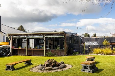 Photo of property in 101 Domett Street, Waitara, 4320