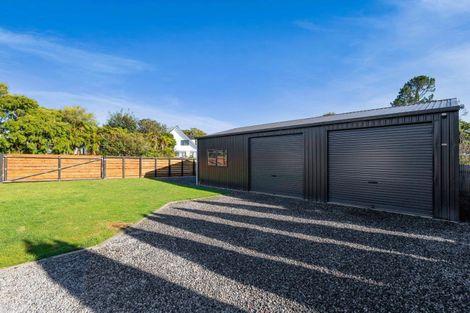 Photo of property in 22 Olivia Street, Stratford, 4332