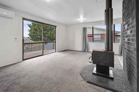 Photo of property in 24 Fergusson Street, Marton, 4710