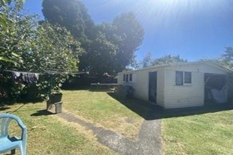 Photo of property in 51 Beach Road, Te Atatu Peninsula, Auckland, 0610