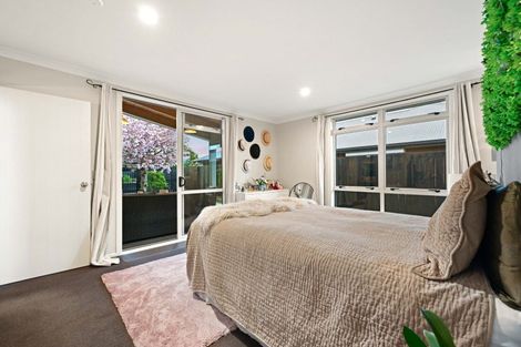 Photo of property in 21 Norfolk Drive, Cambridge, 3434