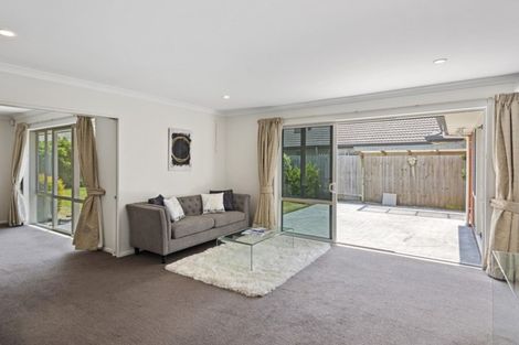 Photo of property in 3 Belgrove Place, Parklands, Christchurch, 8083