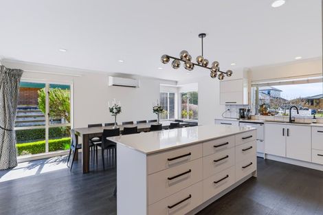 Photo of property in 6 Edna Wills Place, Hawera, 4610