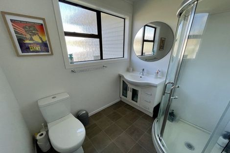 Photo of property in 17 Reynolds Street, Taita, Lower Hutt, 5011