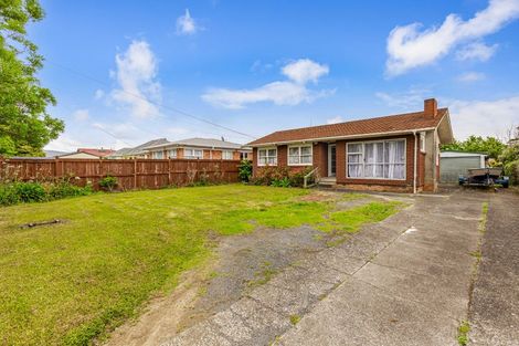 Photo of property in 105 Henderson Valley Road, Henderson, Auckland, 0612