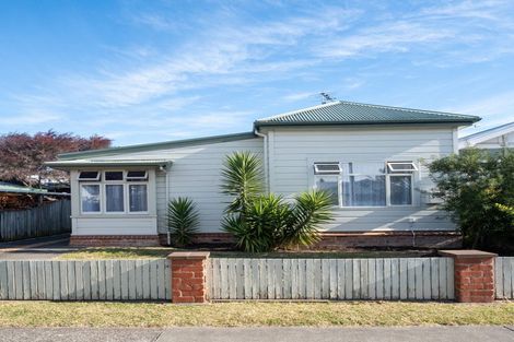 Photo of property in 84 Vigor Brown Street, Napier South, Napier, 4110
