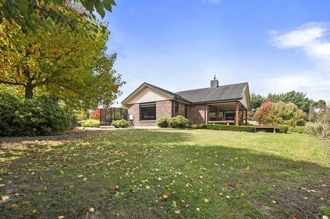 Photo of property in 35 Stonebrook Lane, Kelvin Grove, Palmerston North, 4470