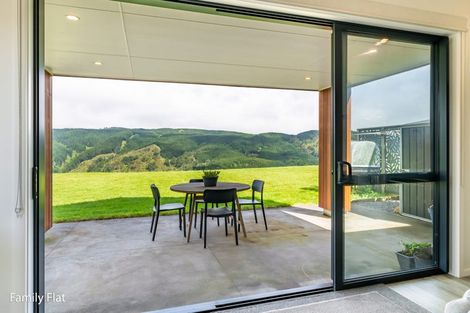 Photo of property in 46 Crest Road, Akatarawa, Upper Hutt, 5372