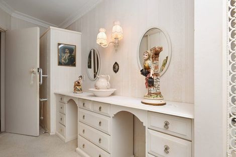 Photo of property in 19 Beverley Crescent, Hillcrest, Hamilton, 3216