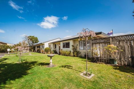 Photo of property in 26 Marchant Place, Westown, New Plymouth, 4310
