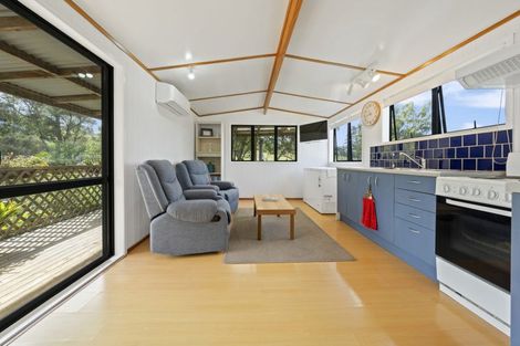 Photo of property in 85 Kaipara Coast Highway, Helensville, Kaukapakapa, 0871