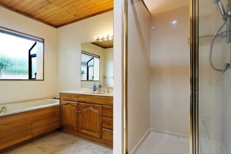 Photo of property in 6 Central Park Drive, Te Atatu South, Auckland, 0610