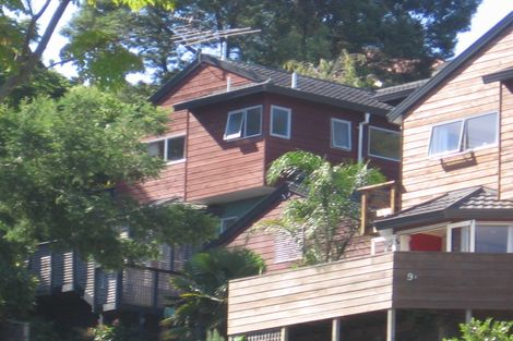 Photo of property in 11b Stitchbird Close, Murrays Bay, Auckland, 0630