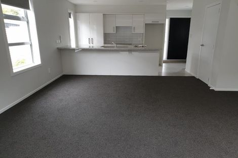 Photo of property in 27a Ranui Terrace, Tawa, Wellington, 5028