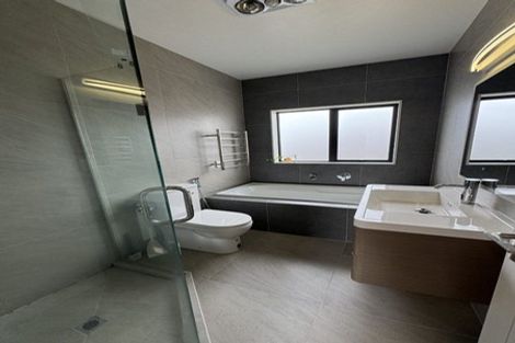 Photo of property in 6 Grenache Way, Kumeu, 0810