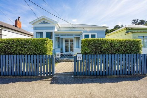 Photo of property in 25 Riddlers Crescent, Petone, Lower Hutt, 5012