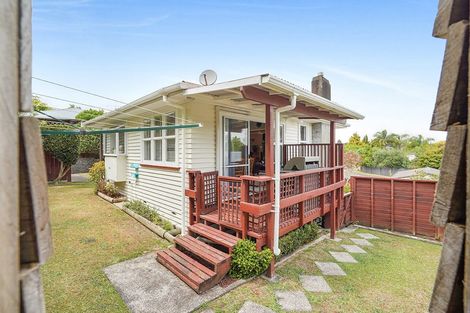 Photo of property in 25 Bretton Terrace, Hillcrest, Hamilton, 3216