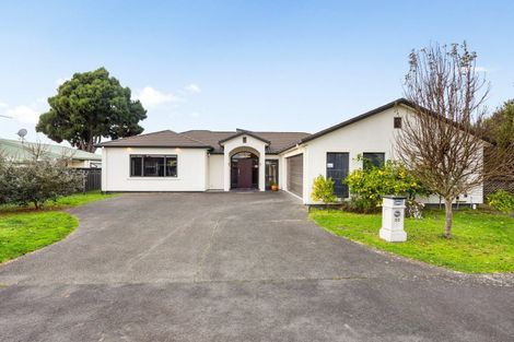 Photo of property in 30 Sandwich Road, St Andrews, Hamilton, 3200