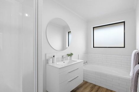 Photo of property in 1/18 Sheraton Place, Redwood, Christchurch, 8051