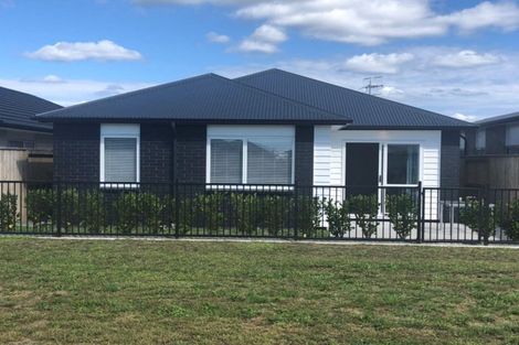 Photo of property in 12 Naeo Close, Papamoa Beach, Papamoa, 3118