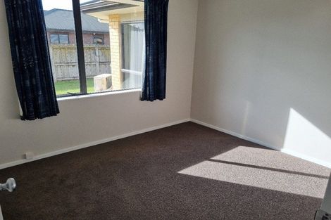 Photo of property in 14 Magellan Rise, Flagstaff, Hamilton, 3210