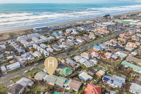 Photo of property in 2/10 Keppel Street, New Brighton, Christchurch, 8083