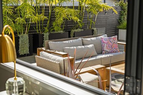 Photo of property in 9 Barque Rise, Long Bay, Auckland, 0630