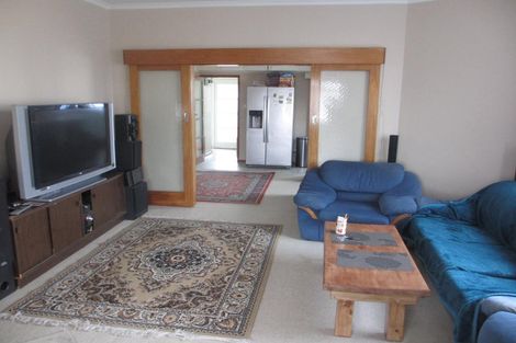 Photo of property in 43 Shamrock Street, Takaro, Palmerston North, 4412