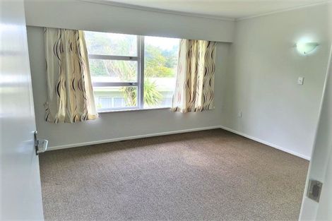 Photo of property in 6 Nicholson Place, Hillcrest, Auckland, 0627