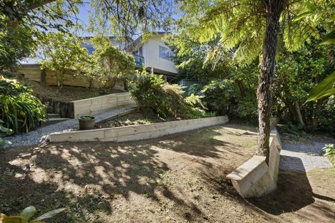 Photo of property in 51 Karina Road, Merrilands, New Plymouth, 4312