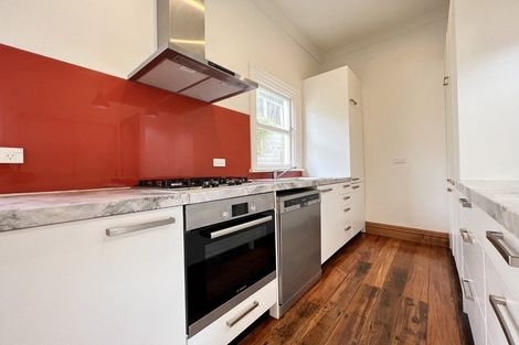 Photo of property in 53 Sutherland Road, Melrose, Wellington, 6023