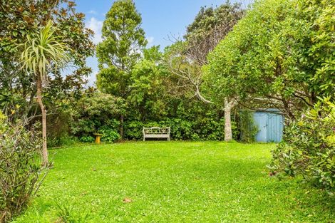 Photo of property in 9 Toenga Road, Pukerua Bay, 5026