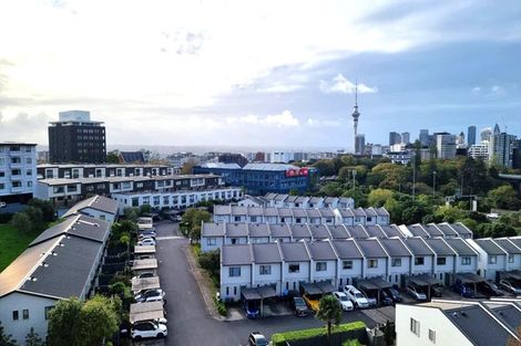 Photo of property in Luna Apartments, 6/16p Burton Street, Grafton, Auckland, 1010