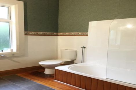 Photo of property in 21 Stone Street, Kenmure, Dunedin, 9011