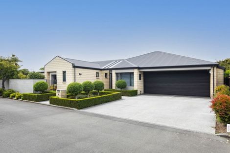 Photo of property in 8 Applecross Lane, Harewood, Christchurch, 8051