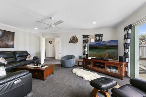 Photo of property in 687 Gloucester Road, Papamoa Beach, Papamoa, 3118