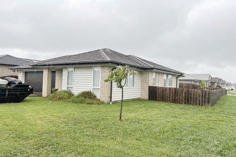 Photo of property in 6 Wellfield Drive, Papakura, 2110
