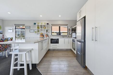Photo of property in 6a Taramea Rise, Pyes Pa, Tauranga, 3112