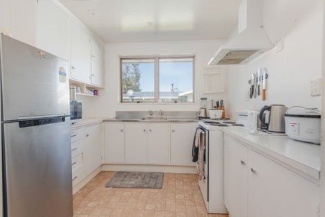Photo of property in 5 Chatsworth Place, Highbury, Palmerston North, 4412