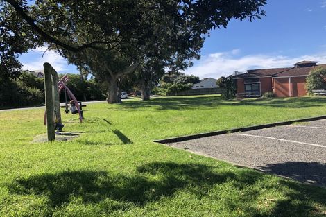 Photo of property in 17 Bluegum Road, Paraparaumu Beach, Paraparaumu, 5032