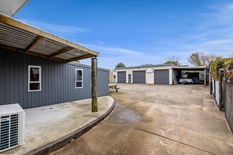 Photo of property in 1263 Egmont Road, Egmont Village, New Plymouth, 4372
