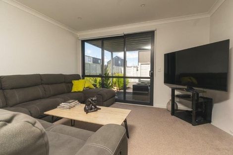 Photo of property in 4 Whimbrel Road, Flat Bush, Auckland, 2019