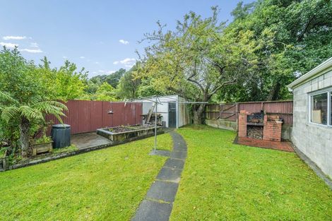 Photo of property in 4 Birch Grove, Pinehaven, Upper Hutt, 5019