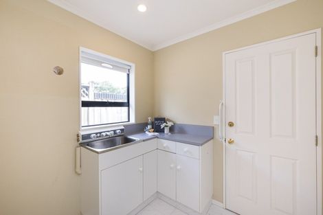 Photo of property in 15a Phoenix Avenue, Hokowhitu, Palmerston North, 4410