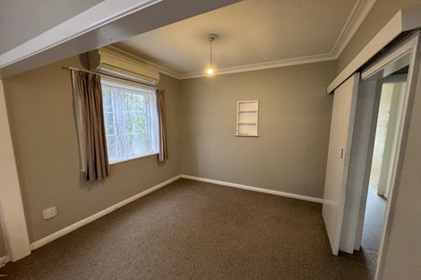 Photo of property in 40 Sunshine Avenue, Karori, Wellington, 6012