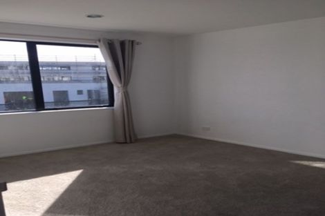 Photo of property in Apollo Apartments, 201/46 Rosedale Road, Rosedale, Auckland, 0632